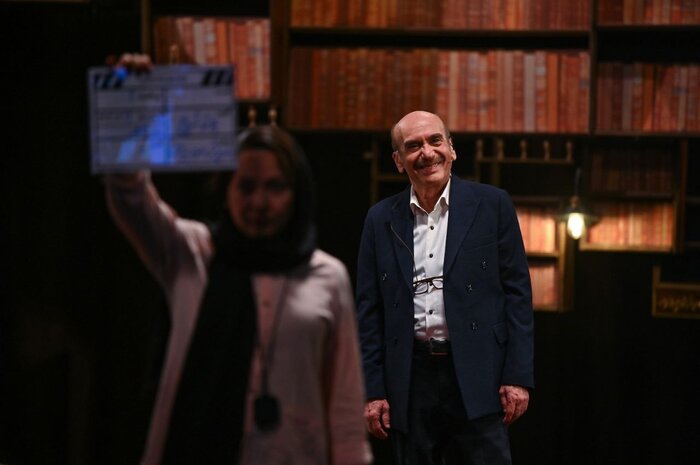 داریوش‌کاردان، چهل‌تیکه جدید را می‌دوزد/ نمایش مستند «تنهایی آنلاین»