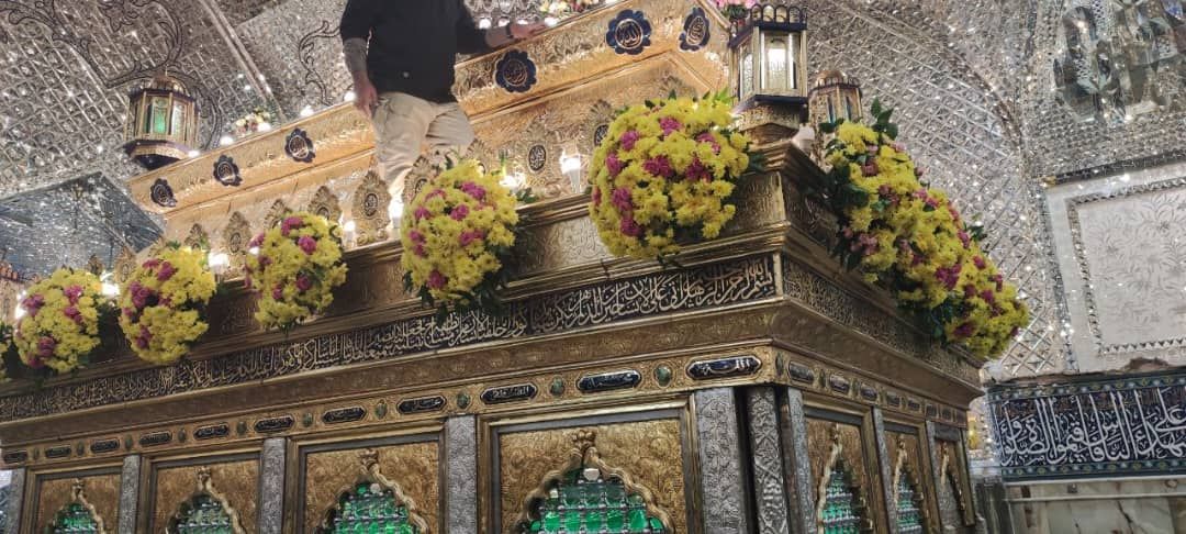 گل آرایی و تزیین حرم های مطهر ۶ امام معصوم در عراق