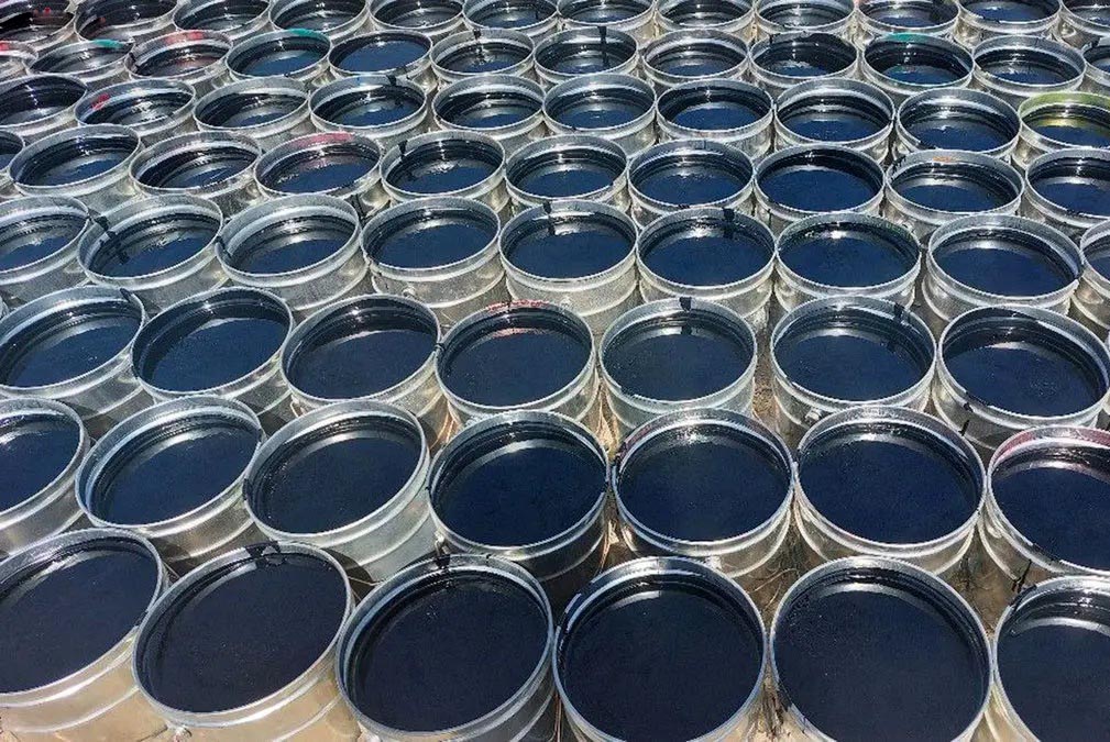 قیر تهاتری را هدف نگیرید، مردم مناطق محروم هزینه آن را خواهند داد