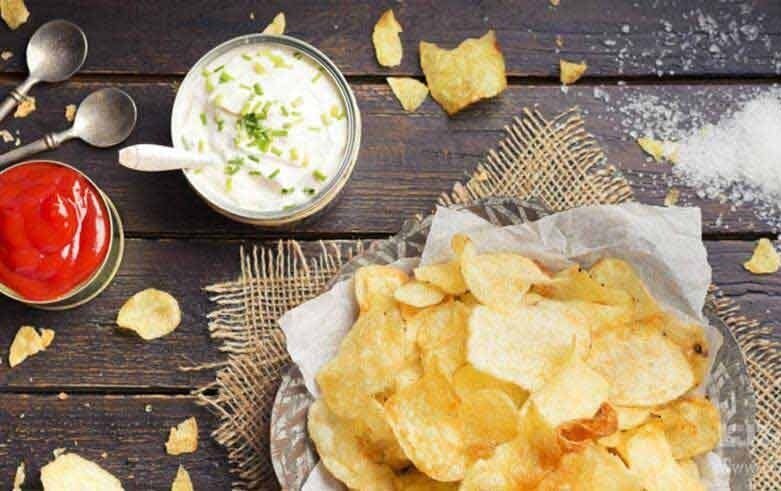 راز تهیه چیپس خانگی ترد و طلایی+نکات طلایی سرخ کردن