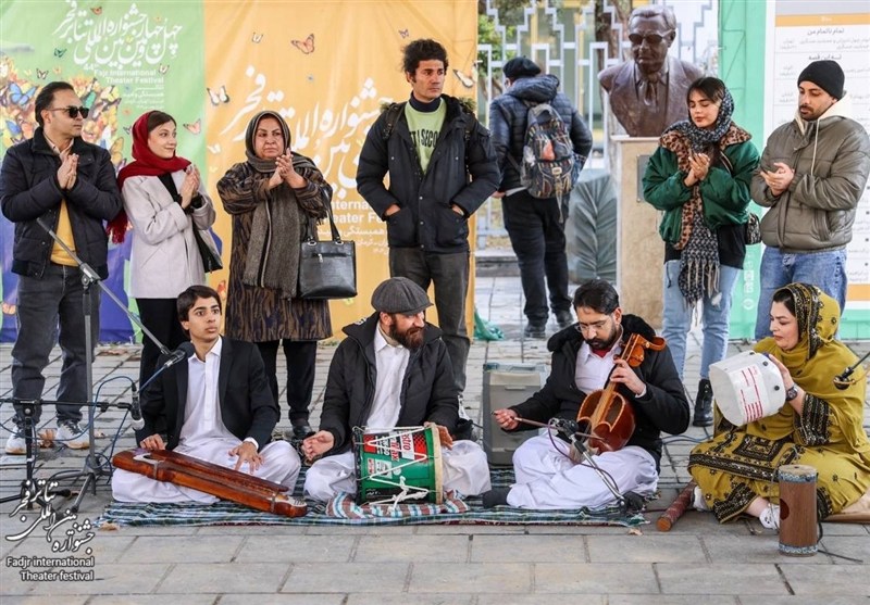 چهل‌و‌چهارمین جشنواره تئاتر فجر در اوج اجراها، گرفتار بی‌نظمی و کاستی‌های مدیریتی