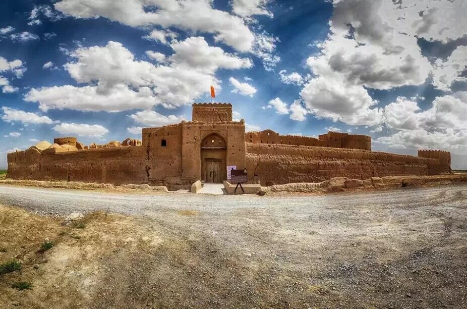 تجربه فراموش‌نشدنی در قلعه سریزد؛ گنجینه تاریخ و امنیت+عکس