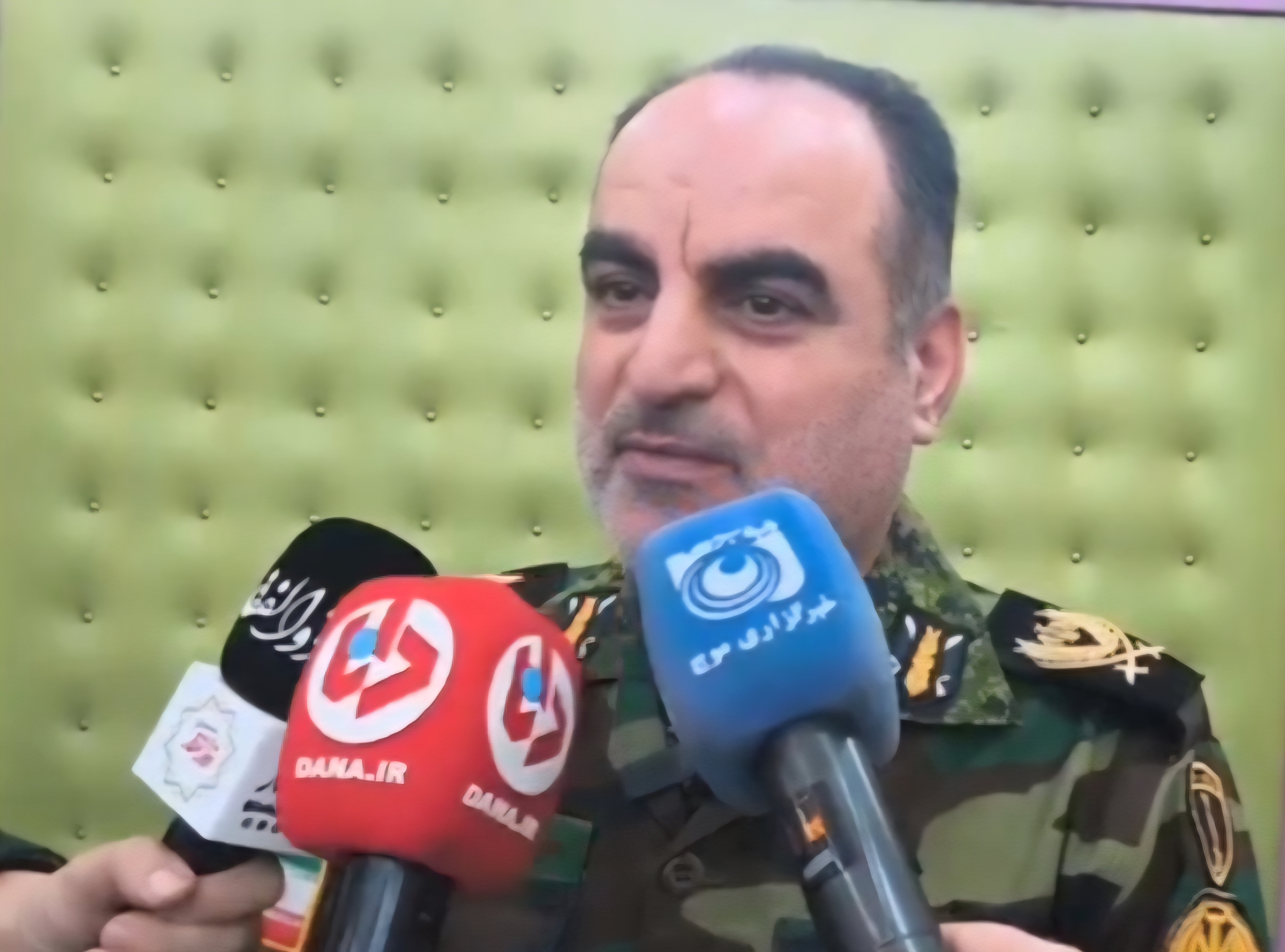 فیلم سخنرانی امیر علی‌پور در آیین جشن ازدواج سربازی و تکریم مزدوجین