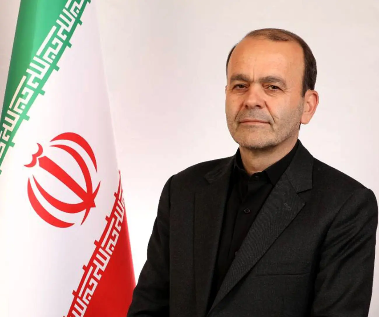 هیچ فرد یا جریانی نمی تواند با یک بیانیه سهم خود را در وضع موجود نادیده بگیرند/ میرحسین موسوی و کروبی در جای درست تاریخ نایستادند