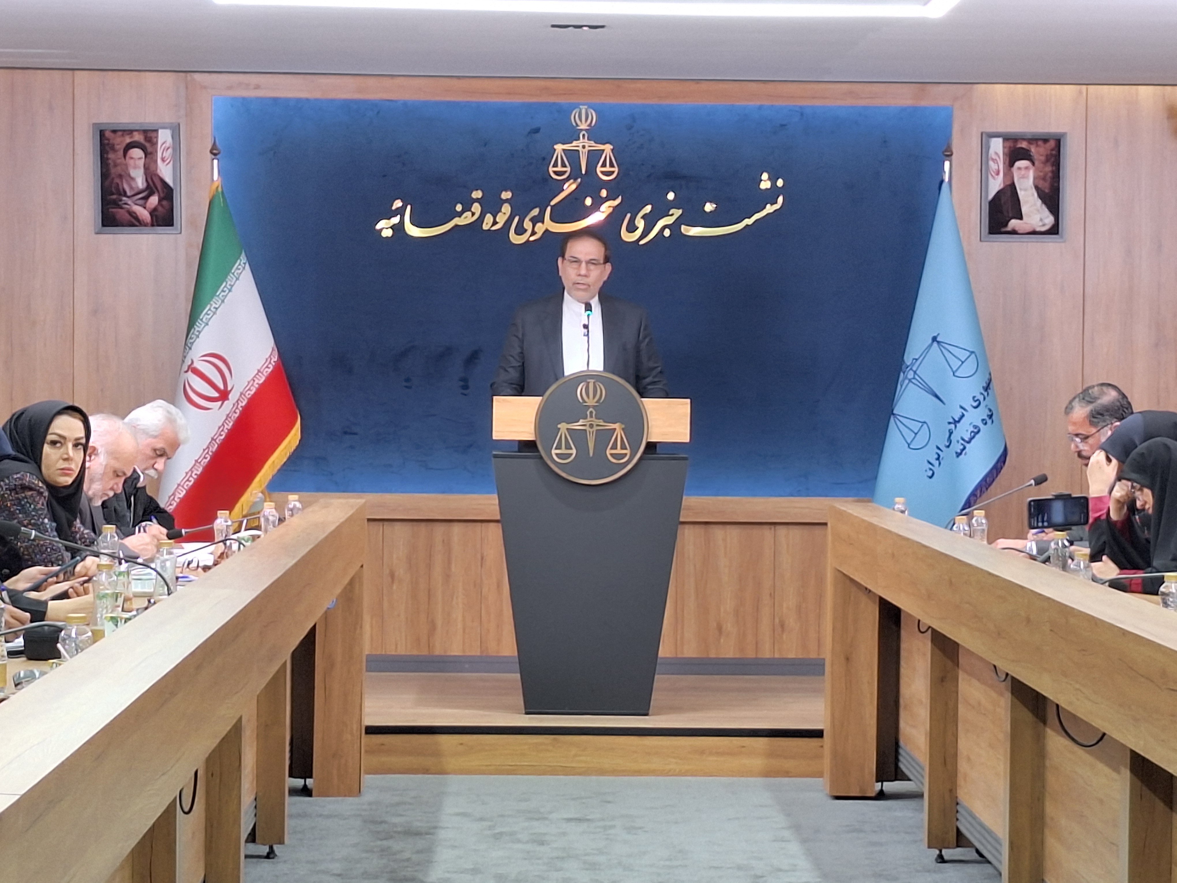 مقاومت رمز موفقیت ملت‌ها در برابر استکبار است/ آخرین وضعیت پرونده اعلام جرم دادستانی علیه سلبریتی‌ها