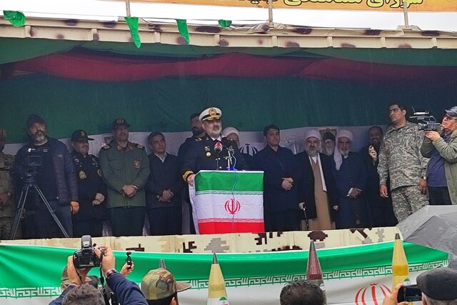 اصل قدرت ایران مردم هستند نه تجهیزات نظامی