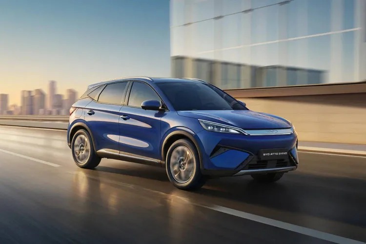 BYD Atto 3 Evo معرفی شد؛ از موتور عقب ۳۰۸ اسب‌بخار تا فرانک ۱۰۱ لیتری