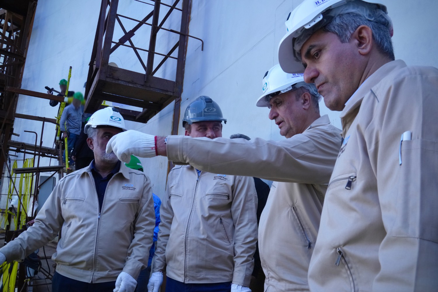 بازدید رییس سازمان انرژی اتمی از روند احداث واحدهای دوم و سوم نیروگاه اتمی بوشهر