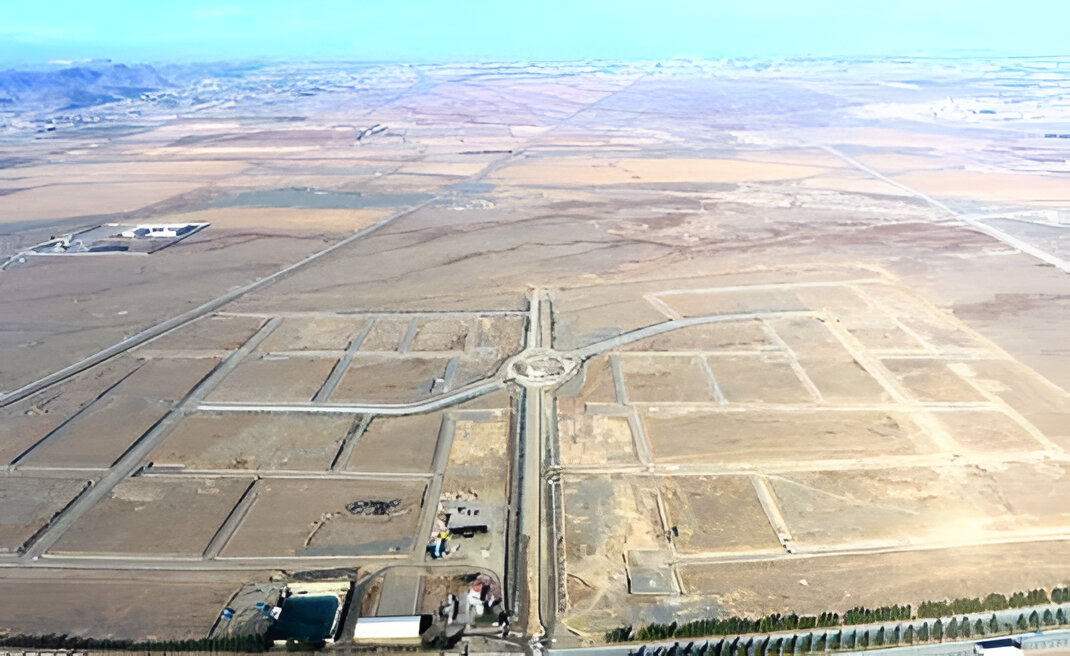 بدون واگذاری زمین، نهضت ملی مسکن زمین‌گیر می‌ماند/ وزارت راه و شهرسازی بهانه نیاورد