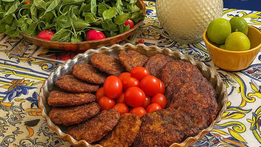 طرز تهیه کتلت هویج با گوشت چرخ کرده ترد و خوشمزه+فوت کوزه‌گری