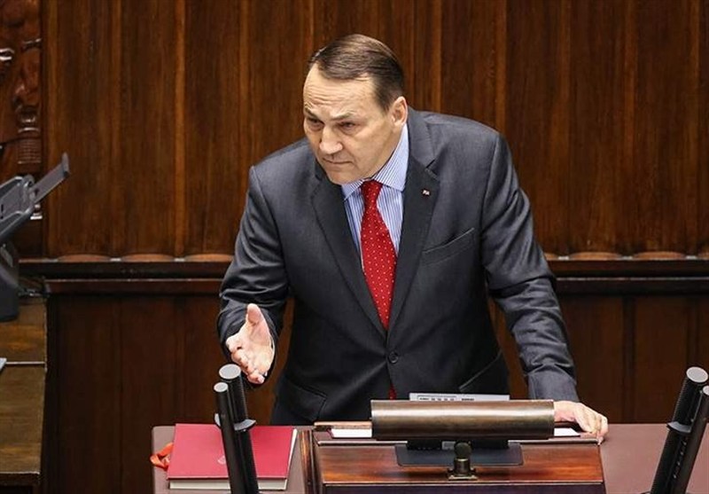 لهستان: باید برای جنگی بزرگی آماده شویم