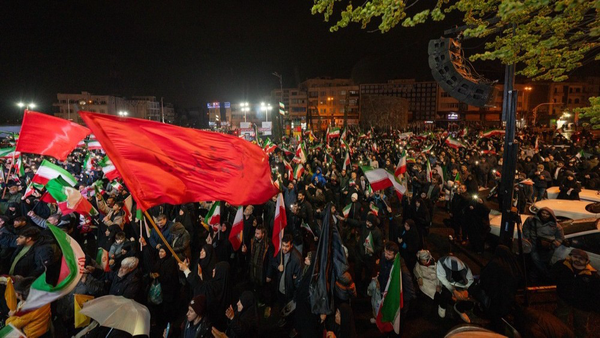 هر جنگی که بدون محدودیت انجام شود، توجیه‌ناپذیر است