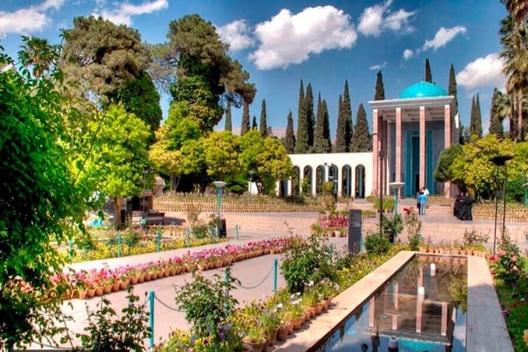 سعدی شیرازی؛ یگانه سخنور ادب فارسی
