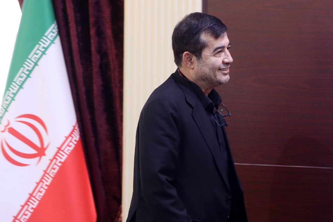 دنیامالی: شخصا پیگیر ویزا تیم ملی هستم/ همه کمک می‌کنند در جام‌جهانی صعود کنیم