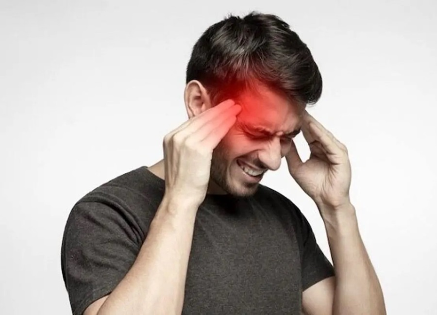 علائم تاخیری ضربه مغزی تا یک هفته بعد از حادثه؛ چه زمانی به اورژانس برویم؟