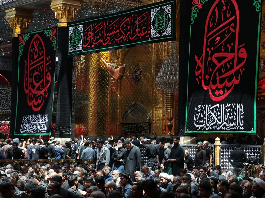 زوار اربعین در کربلای معلا به زیارت ارباب رفتند