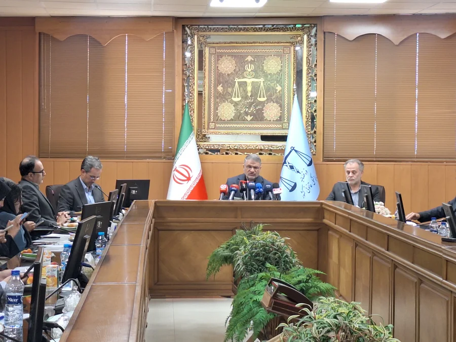 خدمت‌رسانی پزشکی قانونی حتی در شرایط جنگ متوقف نشد/ خبرنگاران مرز حق و باطل را روشن می‌کنند