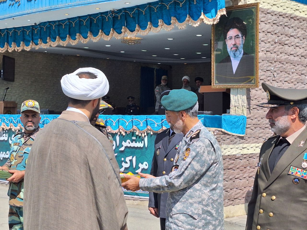 امیر سیاری