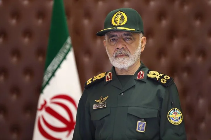 
دشمن اگر دوباره حماقتی کند، با پاسخی پشیمان‌کننده‌تر روبرو خواهد شد
