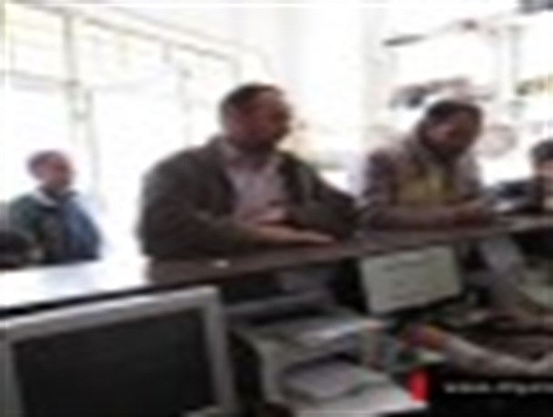 قطعی سامانه رفاهی در اولین روز ثبت نام در خنداب