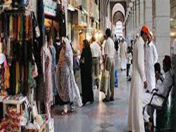 زوار ایرانی به تلافی اهانت سعودی ها حتی یک ریال هم از کشور عربستان خرید نکنن
