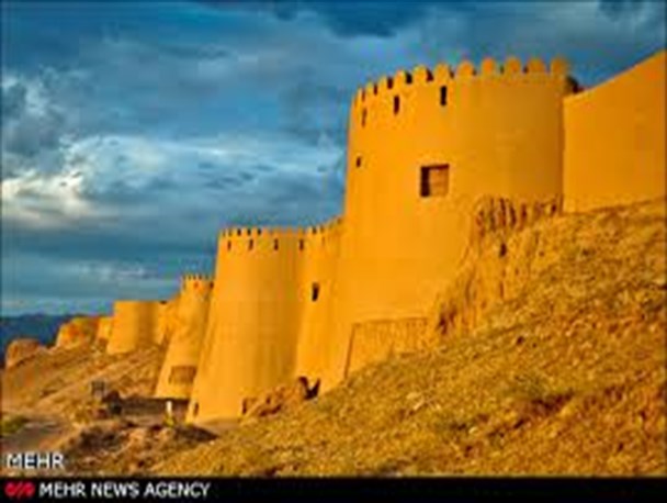 بازدید بیش از 17 هزار نفر از دومین بنای گلی و خشتی ایران