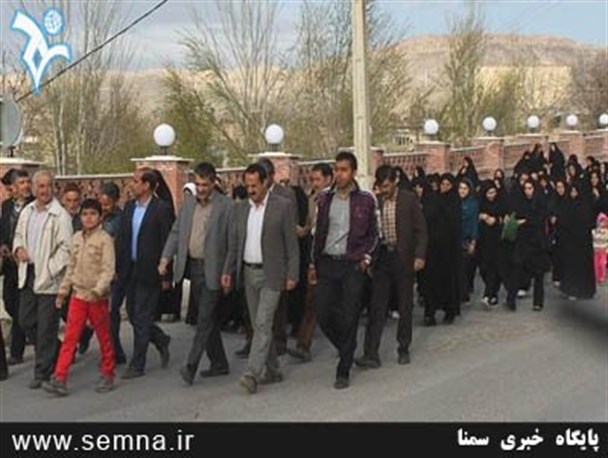همایش پیاده روی خانوادگی در سمیرم برگزار شد