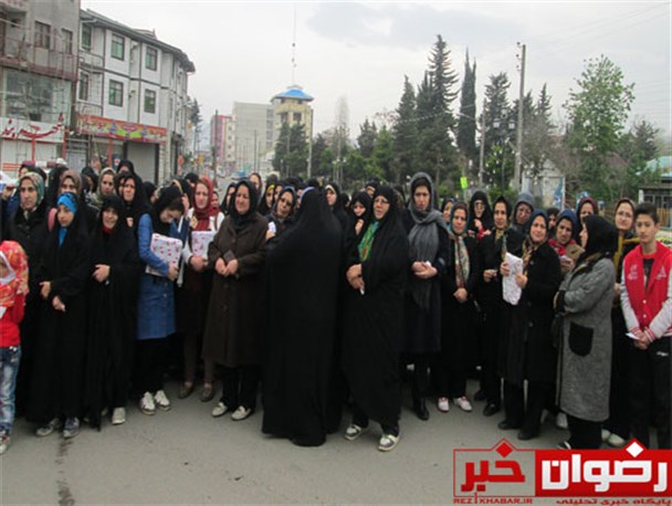 همایش پیاده روی خانوادگی در رضوانشهر برگزار شد