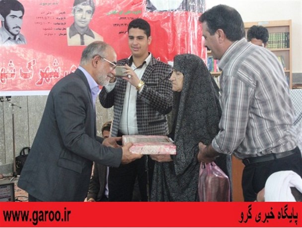 مراسم تجلیل از مادران آسمانی در نهاوند برگزار شد + تصاویر