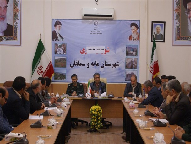 شهدا اولین کسانی هستند که به اقتصاد مقاومتی جامه عمل پوشانیدند