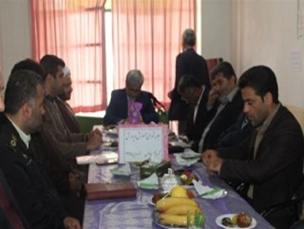 تنها نیمی از مدارس مرزن‌آباد دایر هستند