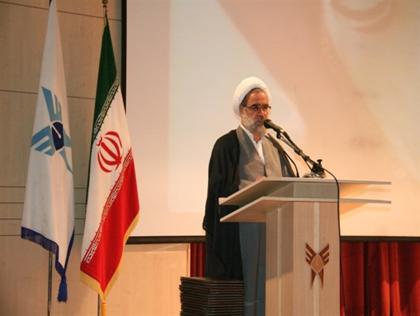 برنامه های فرهنگی مقدمه رشد در فعالیت های علمی هستند
