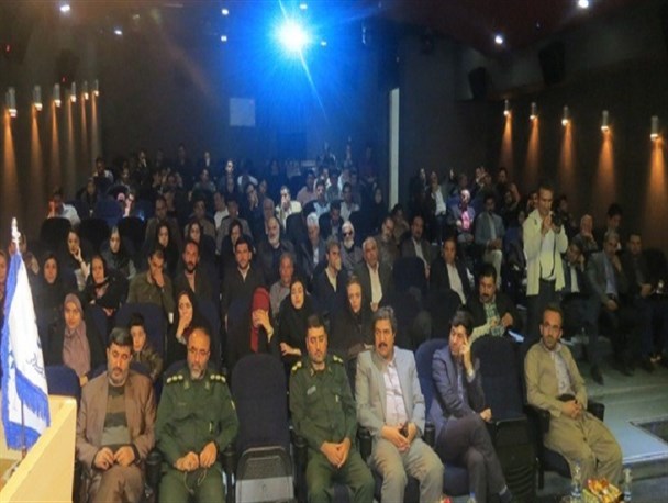 معاون سپاه کردستان: هنر باید زبان گویای حال مردم و جامعه باشد/ هنر باید وحدت را در منطقه حساس کردستان برجسته کند