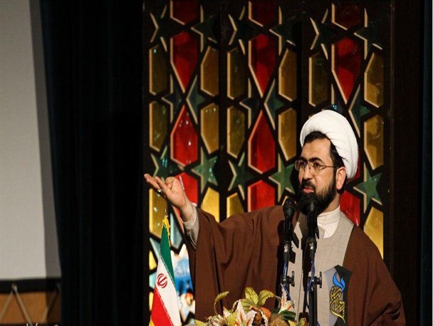 قدرت و مقام برخی مسئولان را مست کرده است/ ما شرمنده شهداییم، مسئولین نگویند شرمنده نیستیم