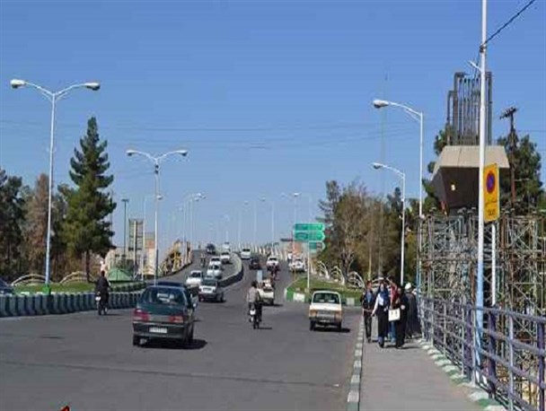 تحرک نامناسب در فضای انتخاباتی قم!+تصاویر