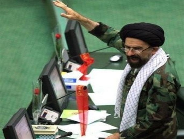 برخورد زشت وزیر راه با خبرنگار اوج درماندگی دولتی‌ها مقابل واقعیت‌ها/وزیری که توان حضور در مناطق محروم را ندارد