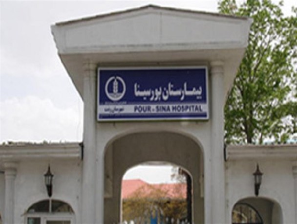 ۲۰ روز معطلی پیرمرد ۷۰ ساله برای یک عمل جراحی / مسئولان بیمارستان همچنان امروز و فردا می کنند