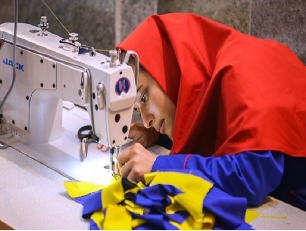 وضعیت اشتغال زنان کهگیلویه و بویراحمد/دخترانی که از روی اجبار رو به شغل های سخت آورده اند+عکس