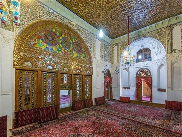 "حسنیه امینی‌ها" جلوه‌ای زیبا از معماری قزوین+تصاویر