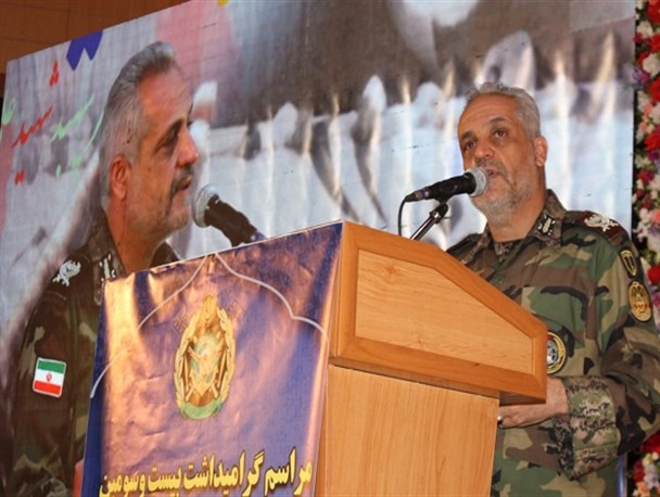 بوسه رهبری بر تابوت شهید صیاد شیرازی، بزرگترین پاداش یک سرباز از فرمانده خود بود