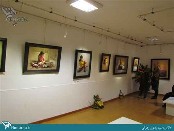 برگزاری نمایشگاه آثار هنرمند اصفهانی/تصاویر