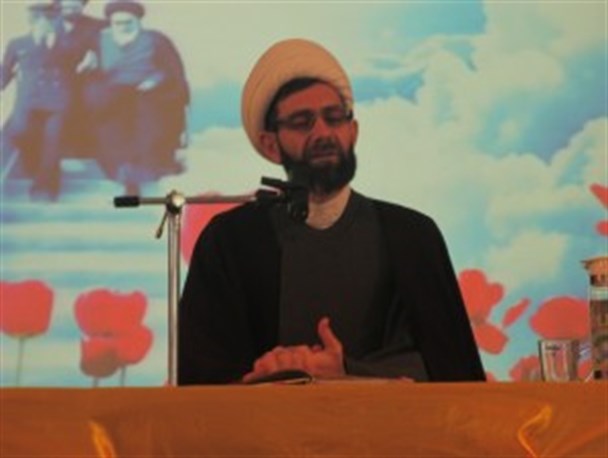 اصلی ترین معیار انتخاب همسر بلوغ عقلانی است/ جوانان، شبکه های اجتماعی را عامل پر کردن خلاء های خودشان فهمیدند