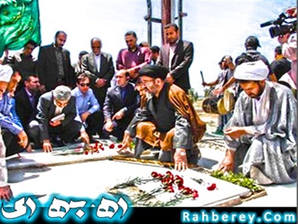 برگزاری سالگرد شهدای دانشگاه شهرری با حضور پدر شهید احمدی روشن + تصاویر