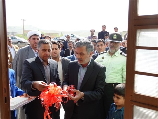 ساختمان جدید علمی کاربردی ازنا افتتاح شد