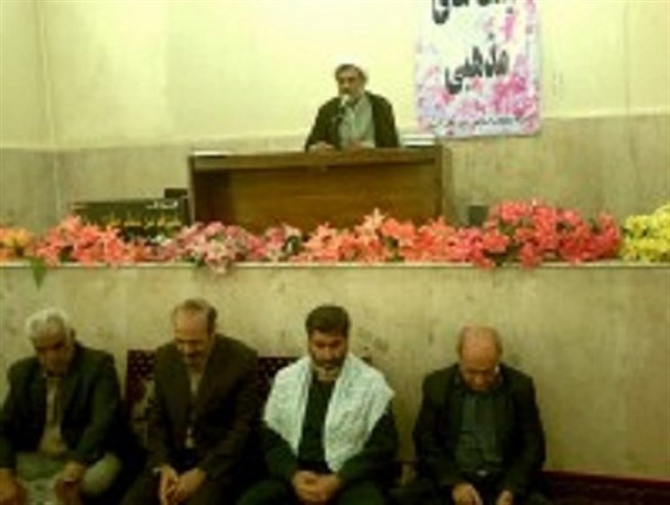 نباید به بهانه جشن به ائمه اطهار توهین کرد