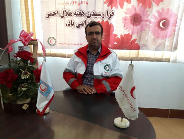 تجلیل از نجاتگران و امدادگران برتر فامنین، در مراسم بزرگداشت هفته هلال احمر