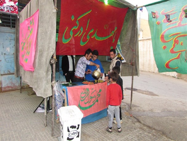 شب میلاد امام حسین (ع) گرمه غرق در شادی و سرور شد + تصاویر