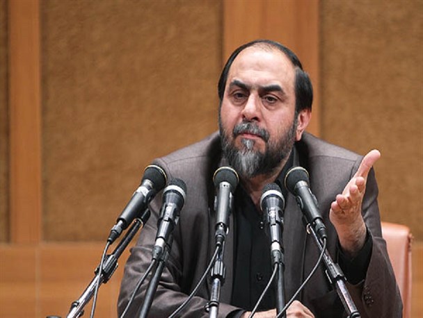 انقلاب اسلامی یک شیء نیست؛ انقلاب خود مردم ایران هستند/ کسانی که منتظر سود شخصی بودند امروز علیه انقلاب ایستاده‌اند