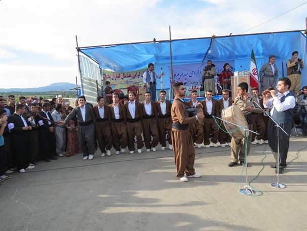 جشنواره موسیقی بومی محلی بخش نمشیر در شهر کانی سور برگزار شد+ عکس