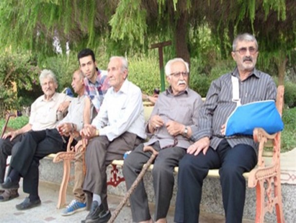 لبخند بازار کار به بازنشسته های سیستان و بلوچستان در اوج بیکاری جوانان
